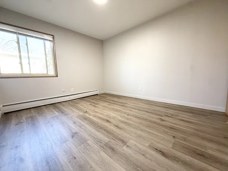 2070 Allen Blvd #21 — Photo 5