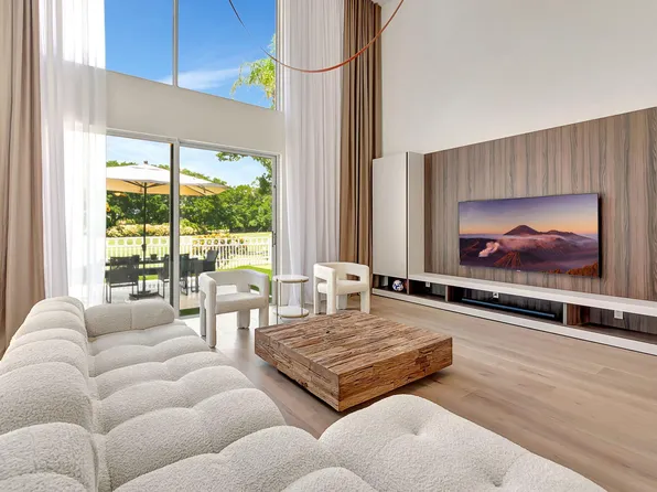 5607 NW 24th Terrace, Boca Raton, FL 33496