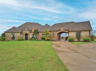 1501 Rain Tree Dr, Moore, OK 73160