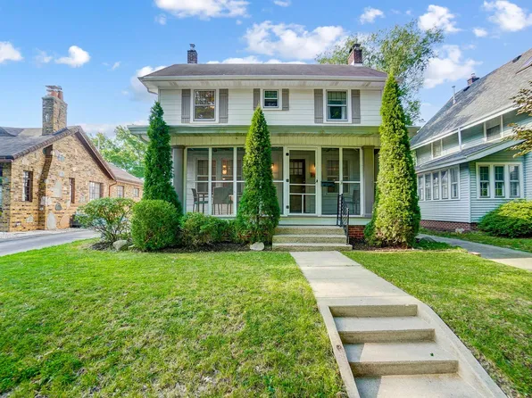 1247 Sheridan Ct, Fort Wayne, IN 46807