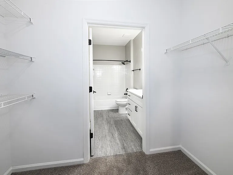 Legacy Arboretum Apartments — Photo 22