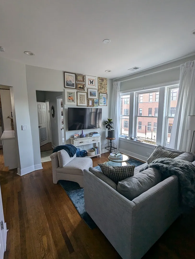 2 bed, 800 sqft, $2,895 — Photo 2