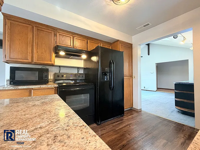 1721 6th St SW — Photo 10