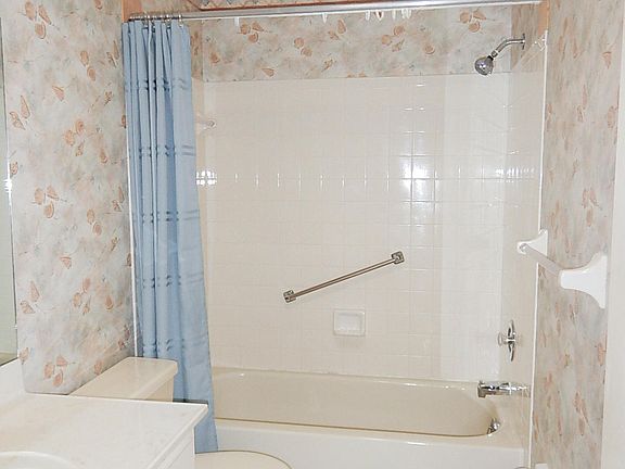 4th image of 8676 SW 95th Ln Unit G