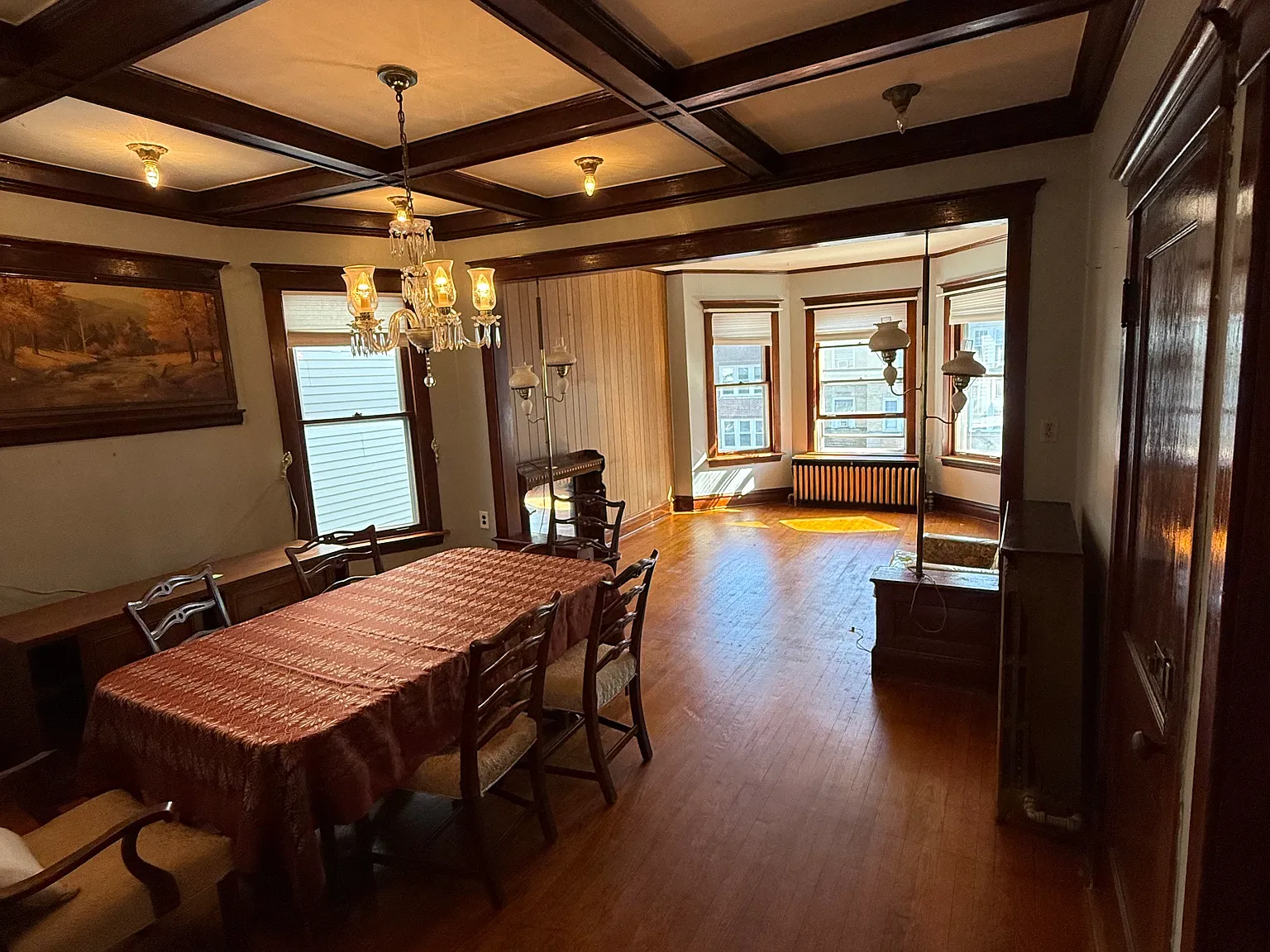 4 bed, 2400 sqft, $3,395 — Photo 2