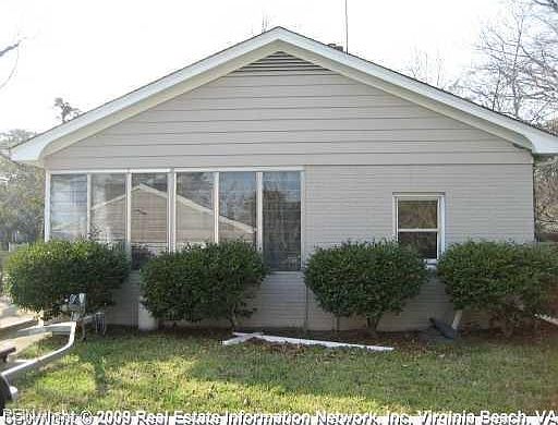 1st image of 9536 Capeview Ave #B