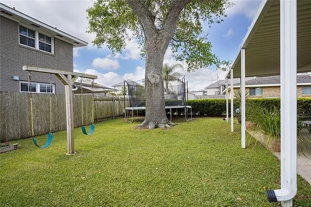 3 bed, 1800 sqft, $2,800 — Photo 2