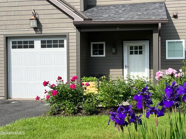 4 Evergreen Trl Unit 4, Lenox, MA 01240