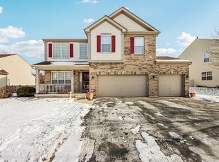 2208 Grand Pointe Trl, Aurora, IL 60503