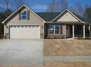 584 Cromwell Dr, Spartanburg, SC 29301