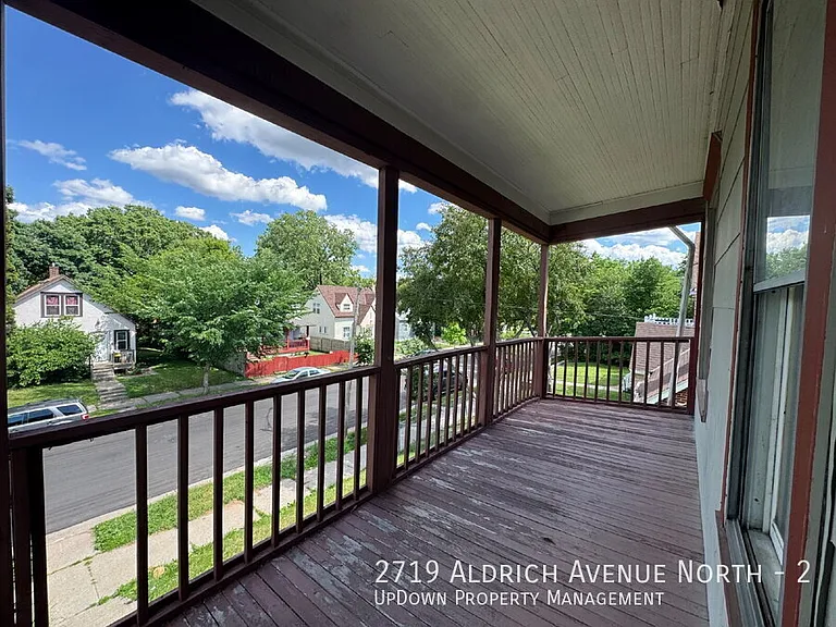 2719 Aldrich Ave N #2 — Photo 10