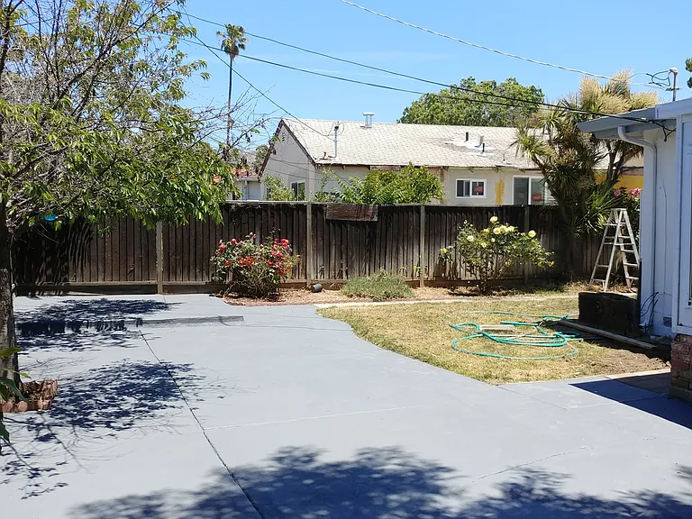 3315 Pepper Tree Ln — Photo 44