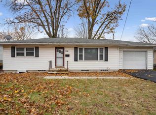 1702 Hammond Ave, Waterloo, IA 50702
