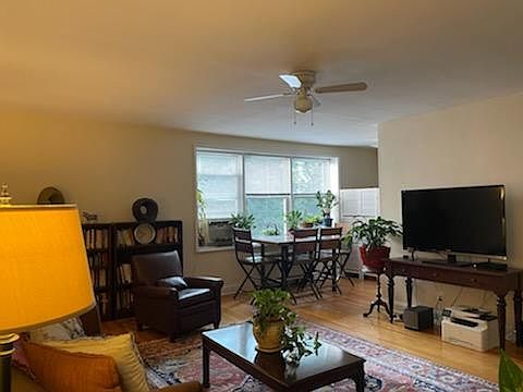 1st image of 1133 Midland Ave Floor 3