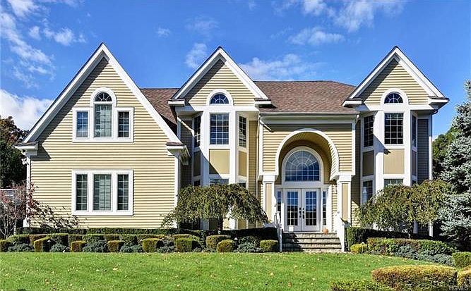 1st image of 14 Shelley Ln