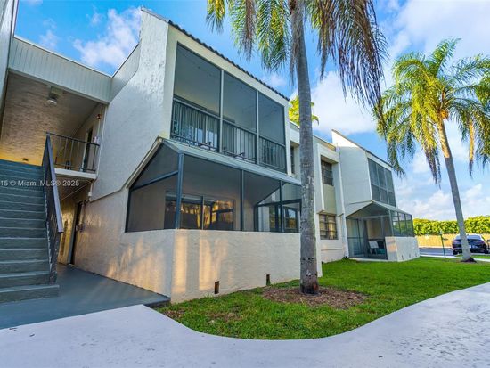 7929 SW 104th St APT 111-E, Miami, FL 33156