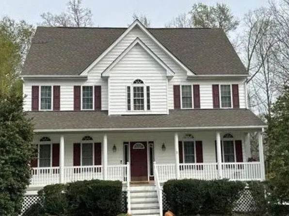 12143 Point Placid Dr, Midlothian, VA 23112
