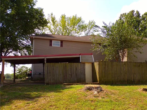1219 Elm Hills Blvd APT A, Sedalia, MO 65301