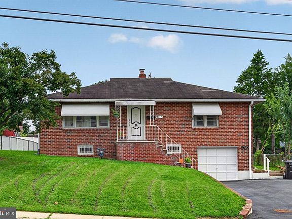 2nd image of 908 New Hope St
