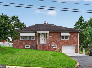 908 New Hope St, Norristown, PA 19401
