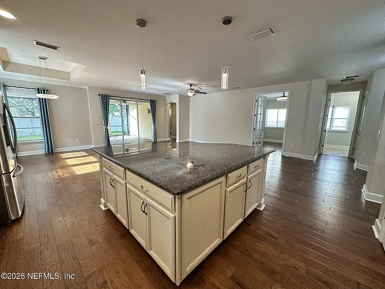 247 Paradise Valley Dr — Photo 5
