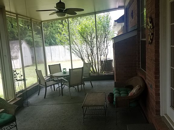 Screened patio