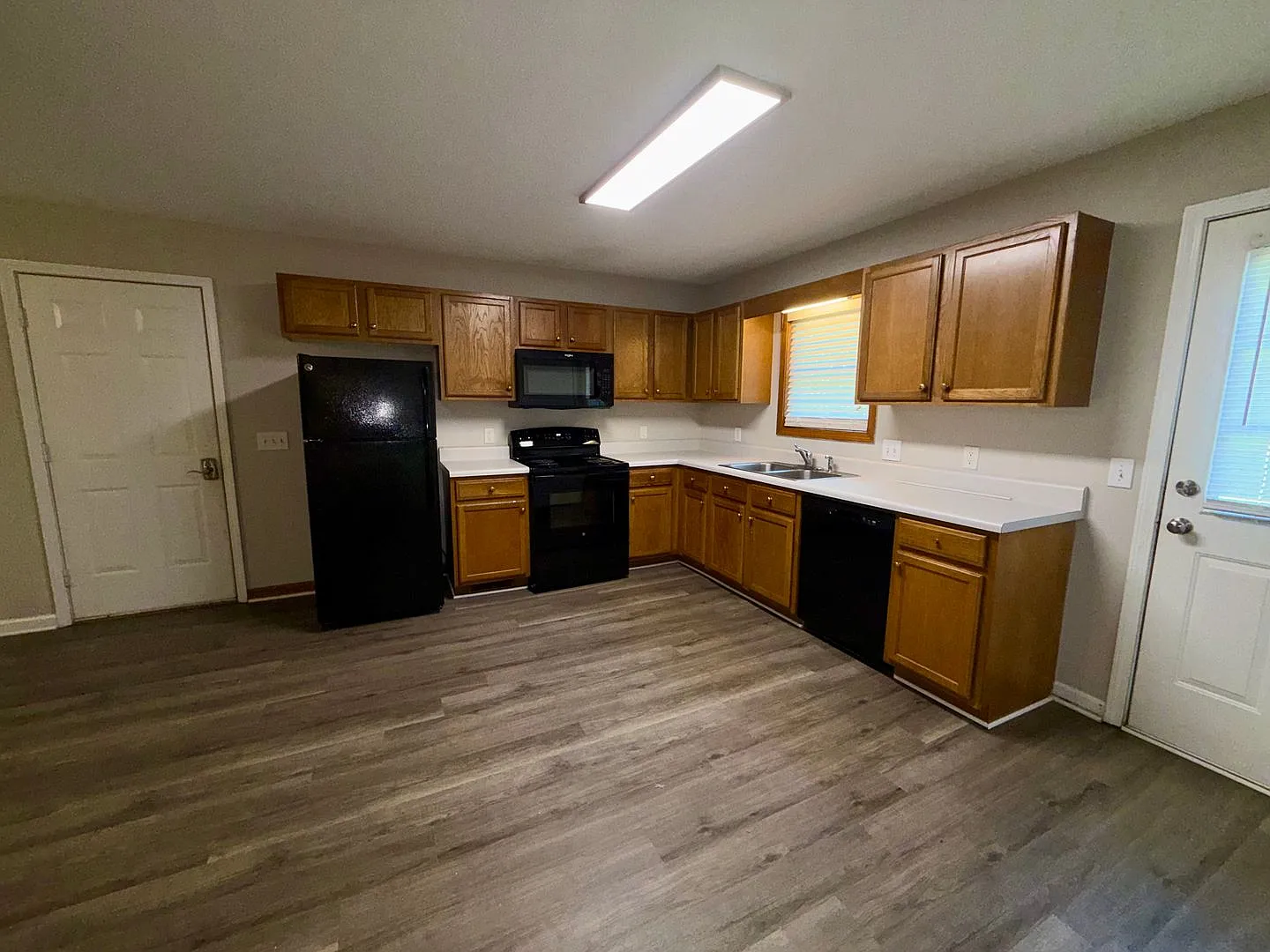 4 bedroom 2 Bath House located in Clemson — Photo 4