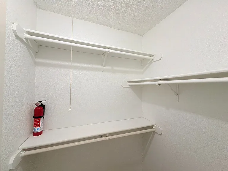 1215 Ridgemont St — Photo 17