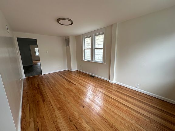 3rd image of 70 Chestnut St Floor 1
