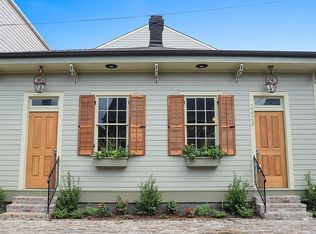 2423 Laurel St, New Orleans, LA 70130
