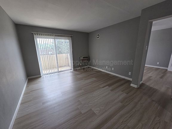 2nd image of 2727 Hampton Ave APT 305