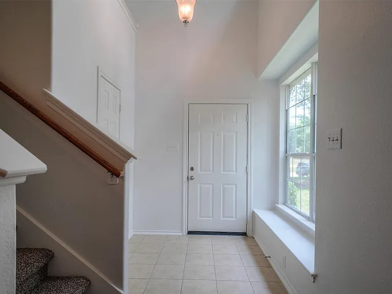 146 Silver Penny Dr — Photo 3