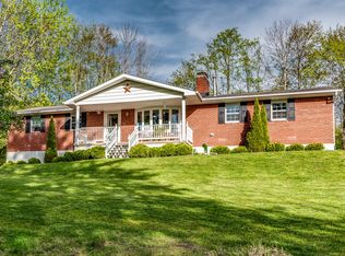 17 Washington St, Dallas, PA 18612