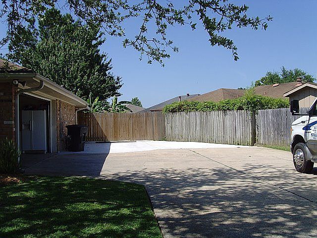 1st image of 403 Jefferson Dr