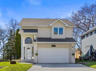 3041 Dundee Ln, Mound, MN 55364