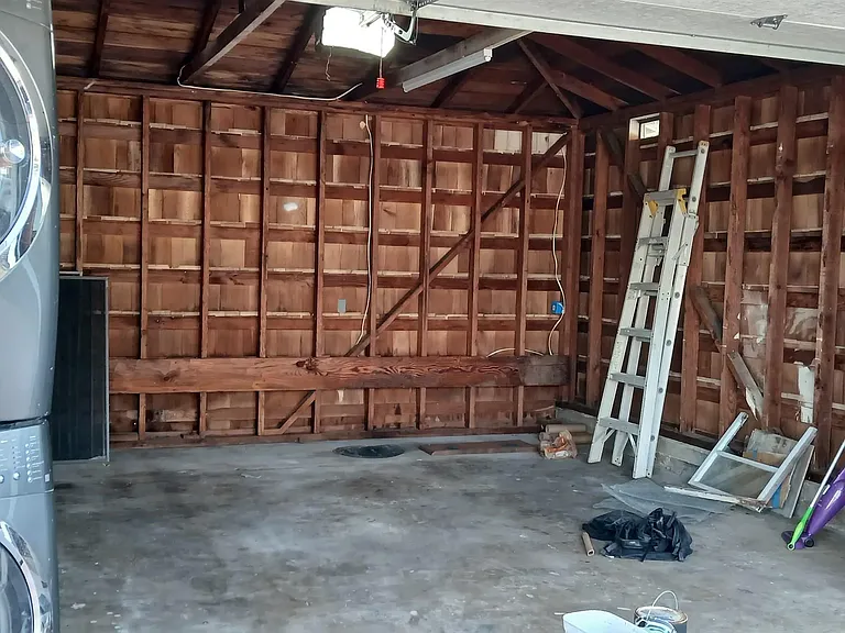 3403 Riviera Dr — Photo 19