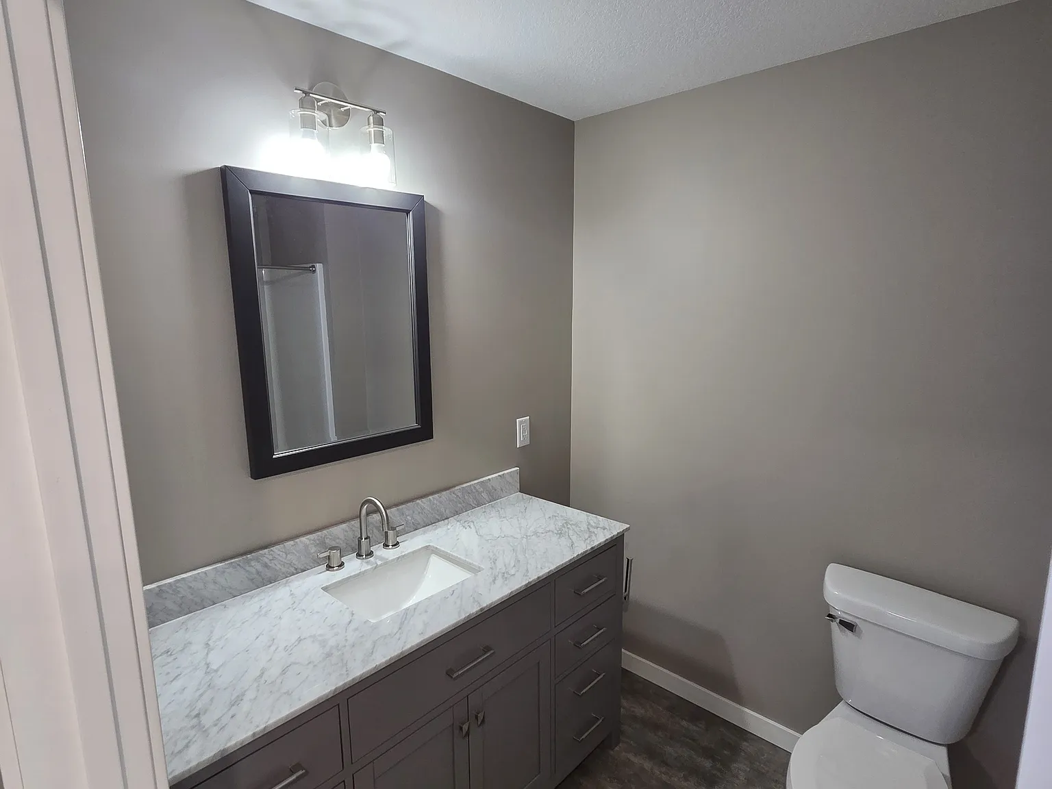 3 bed, 2000 sqft, $2,100 — Photo 3