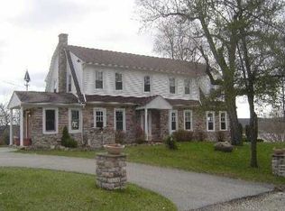 9900 Florence St, Pinckney, MI 48169