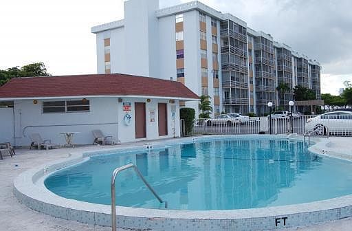 1st image of 16465 NE 22nd Ave APT 516