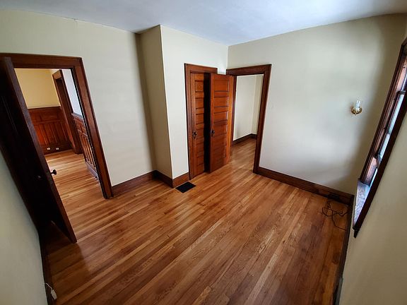 5th image of 291 Richmond Ave