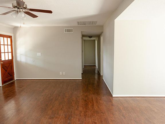 3rd image of 1283 East Ave