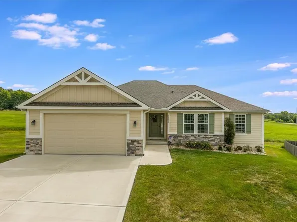 1711 Cottonwood Creek Ave, Kearney, MO 64060