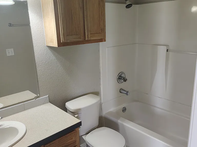 1831 S Osage St — Photo 5