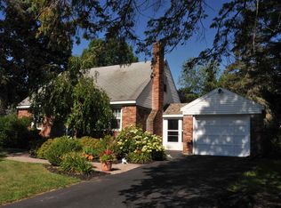 27 Jennifer Rd, Glenville, NY 12302