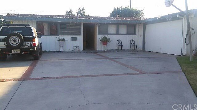 2nd image of 11362 Salinaz Ave