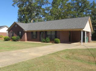 840 S Natchez St, Kosciusko, MS 39090