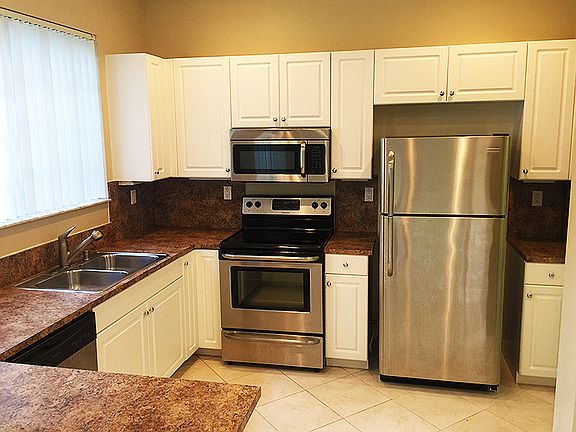 5th image of 7281 Briella Dr
