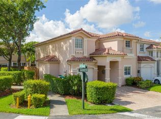 10902 NW 69th Ter, Doral, FL 33178