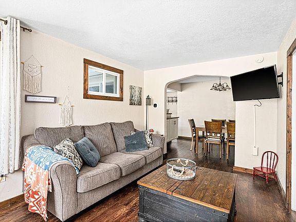 5th image of 4705 Vermilion Rd
