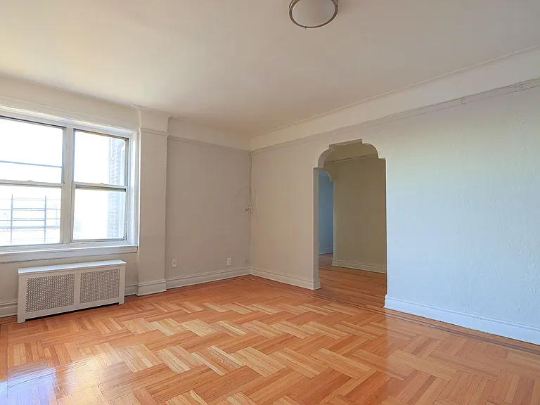 8831 Fort Hamilton Pkwy #5C — Photo 2